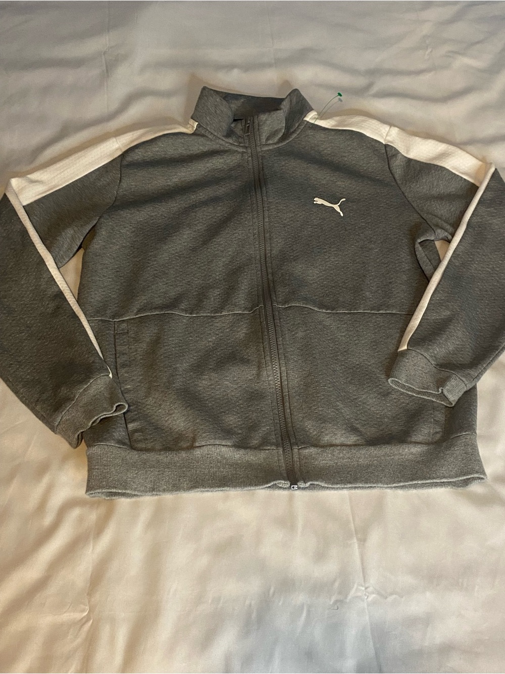 Mens PUMA Jacket Athletic Full Zip Size M. Grey and White New
